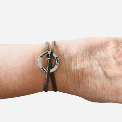 HOPE armband grå till hemsidan